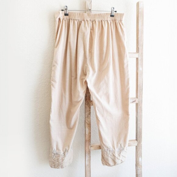 ETHNIC BY OUTFITTERS STRAIGHT LEG LACE + STITCH & PLEAT DETAIL PANTS SZ XL - Picture 4 of 9